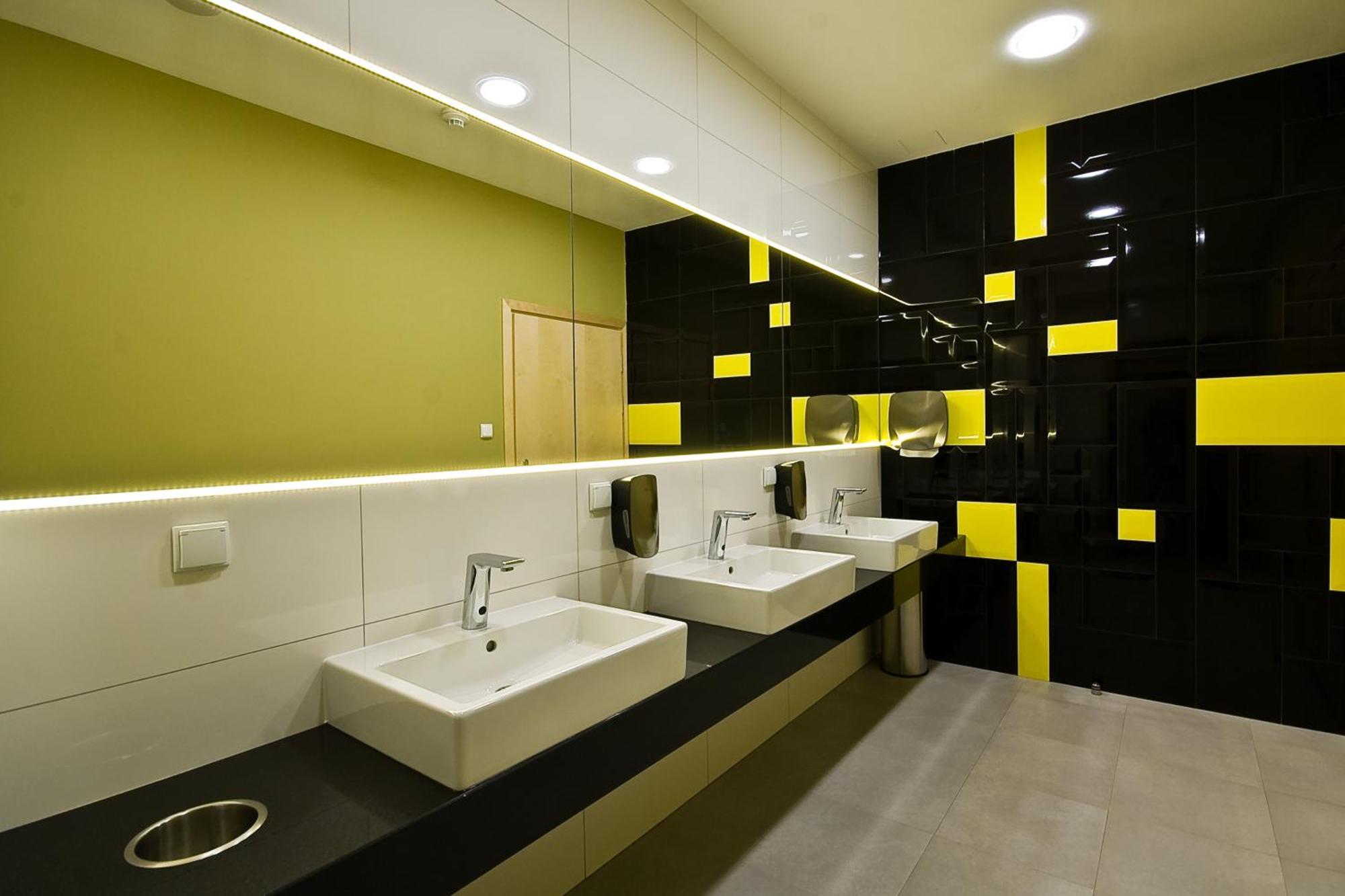 Hotel Poznanski A2 Luboń エクステリア 写真